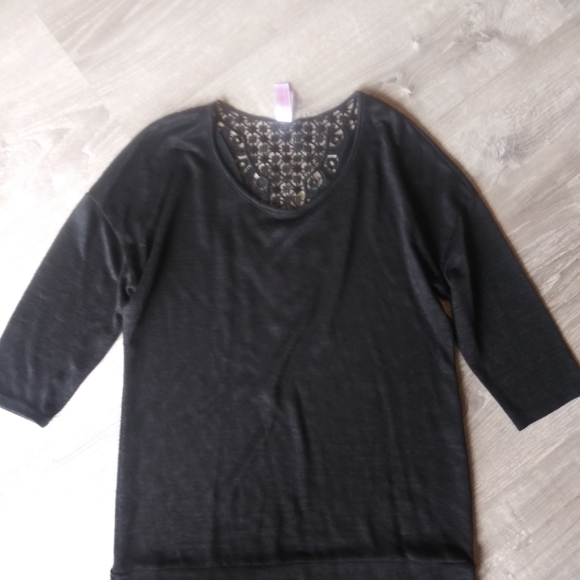 Women's bundle of 4 large tops - Picture 2 of 8